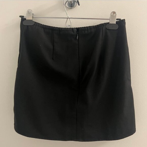 Aritzia, Sunday Best Tatiana Skirt, Black, Size 6 - Picture 3 of 4